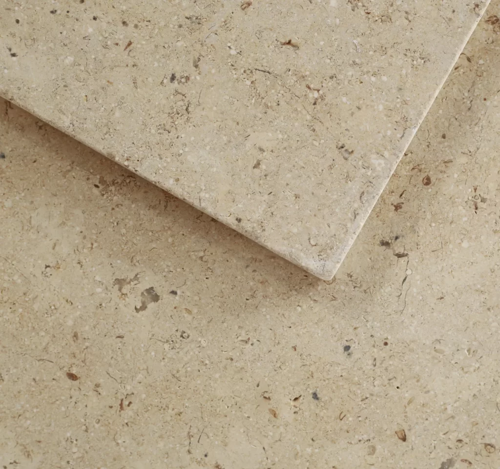 imperial gold tumbled hond scaled