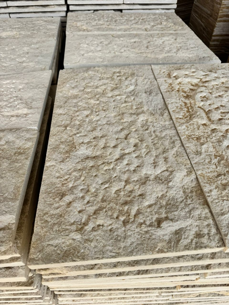 Rock & Split Face whatsapp image 2025 11 30 at 11.46.38