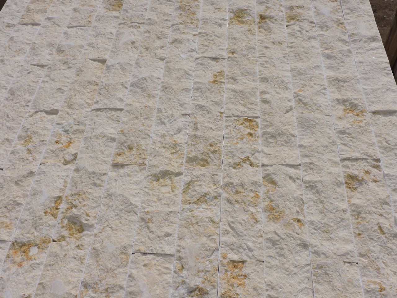 Rock & Split Face whatsapp image 2025 11 30 at 11.46.39 (2)