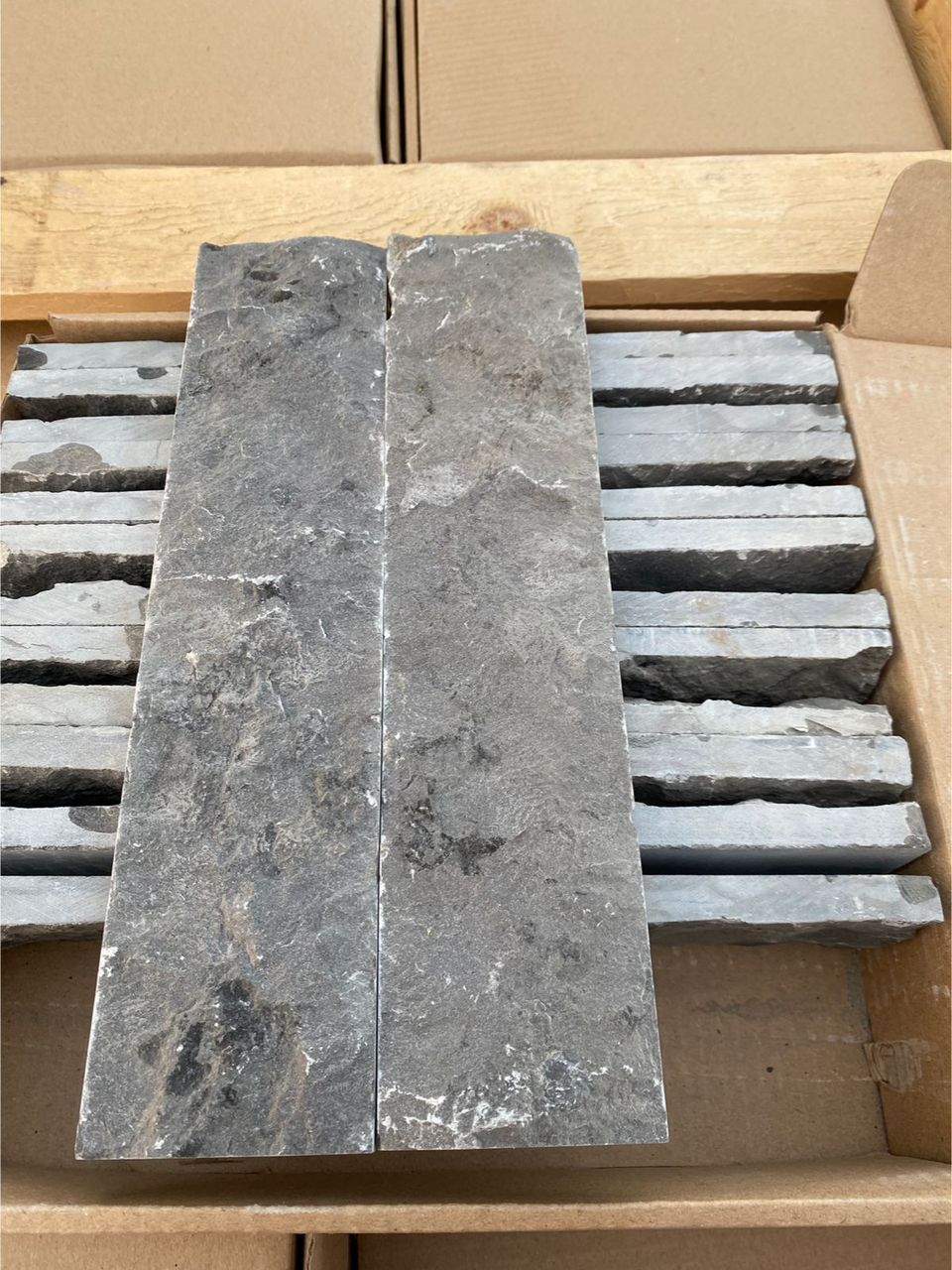 Rock & Split Face whatsapp image 2025 11 30 at 11.46.40